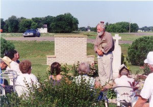 Dr. Virgil Benoit speaks at rededication of graves of Pierre and Martha (Gervais) Bottineau at Red Lake Falls MN August 24, 2000