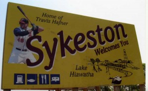 Sykeston Welcome Sr 08001