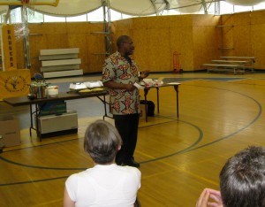 Father Jules Omalanga tells of the African francophone experience in America.